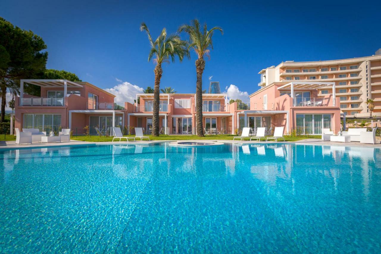 Residence Delfino, Portorosa Furnari Buitenkant foto